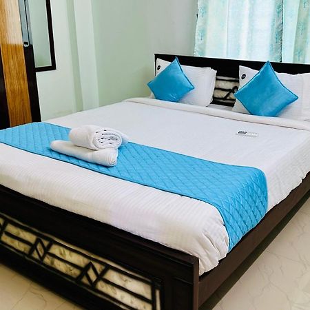 Truelife - Family Suites - Ps4 Veg Restaurant, On Way To Balaji Temple - 2Bhk Ac Apartments - Coffee Tea Milk - Super Fast Wifi, Kitchen, Smart Tv, Parking - Easy Access To Airport, Railway Station And To All Temples - Top Service With Lots Of Love Tirupati Eksteriør bilde