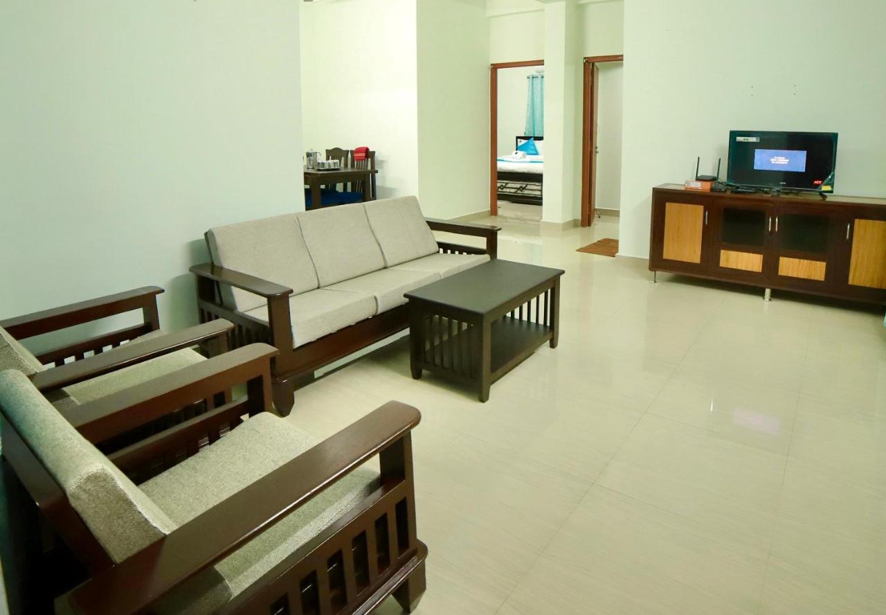 Truelife - Family Suites - Ps4 Veg Restaurant, On Way To Balaji Temple - 2Bhk Ac Apartments - Coffee Tea Milk - Super Fast Wifi, Kitchen, Smart Tv, Parking - Easy Access To Airport, Railway Station And To All Temples - Top Service With Lots Of Love Tirupati Eksteriør bilde